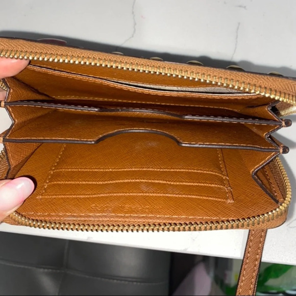 Michael Kors Saffino Selma Studded Pebble Leather Wallet Multifunction Wristlet - Picture 6 of 6